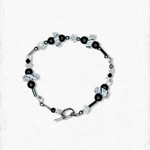 6047gc. Black Art Glass Bracelet